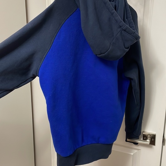 Ellesse hoodie. 8/10 condition. US size Large - Picture 4 of 5